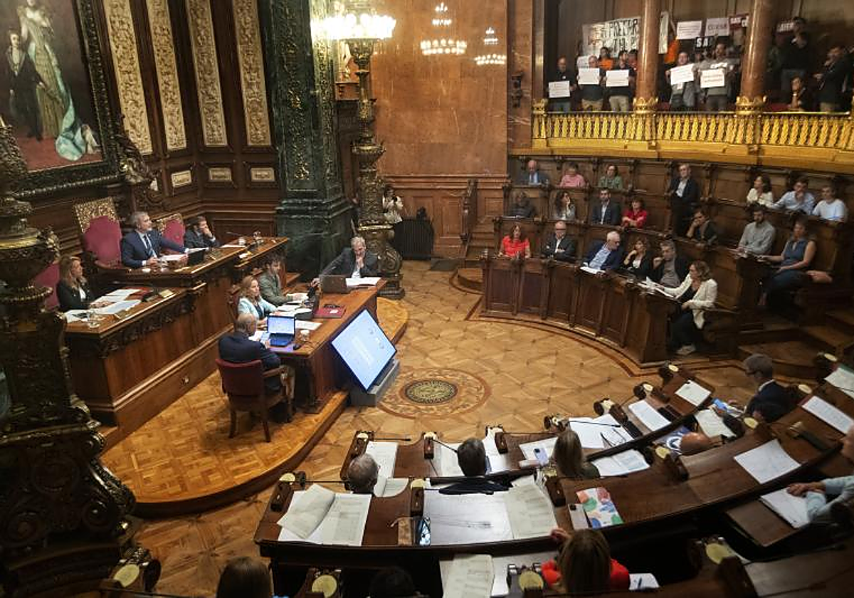 Pleno municipal del Ayuntamiento de Barcelona, en una imagen de archivo