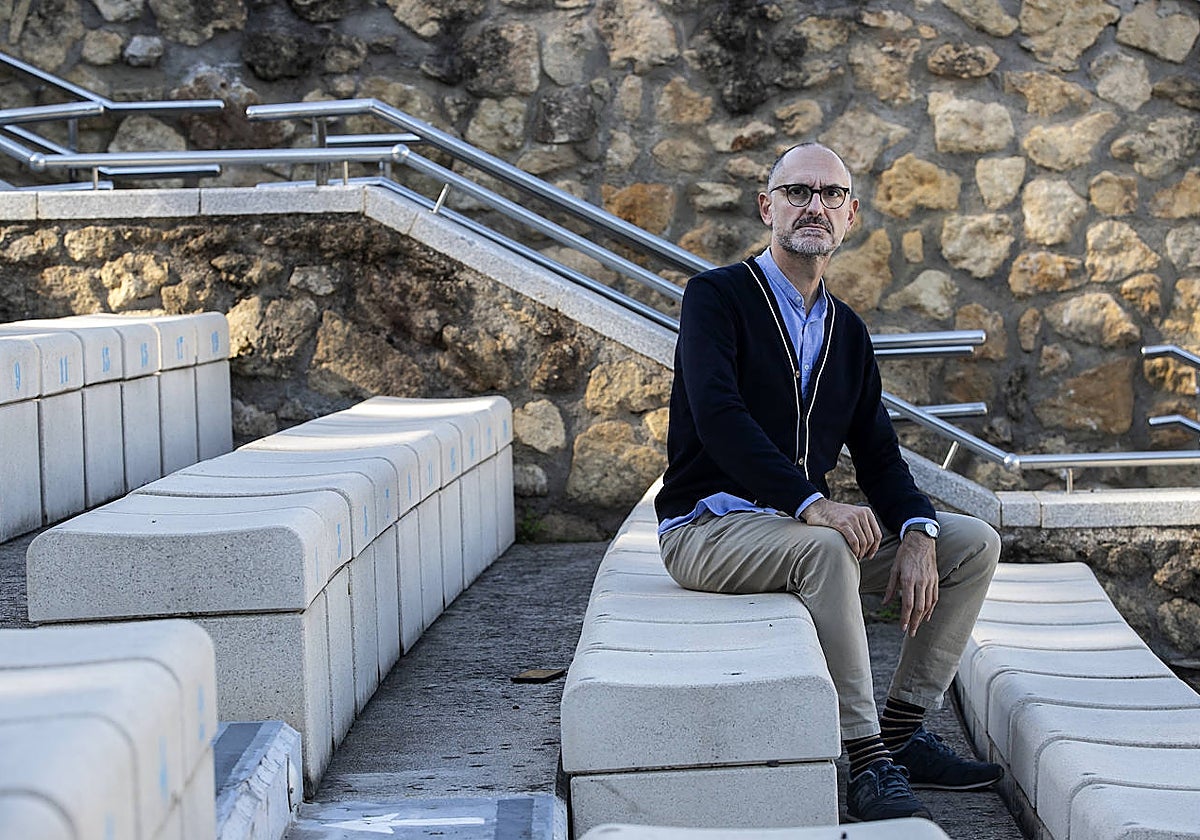 Carlos Aladro, en las gradas del Teatro de la Axerquía