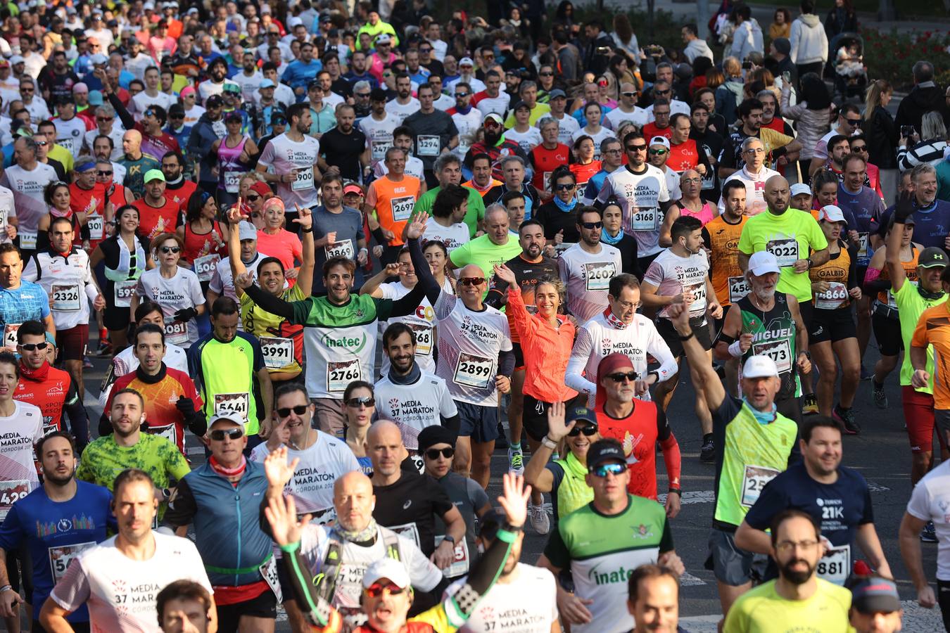 Fotos: la espectacular Media Maratón de Córdoba 2023