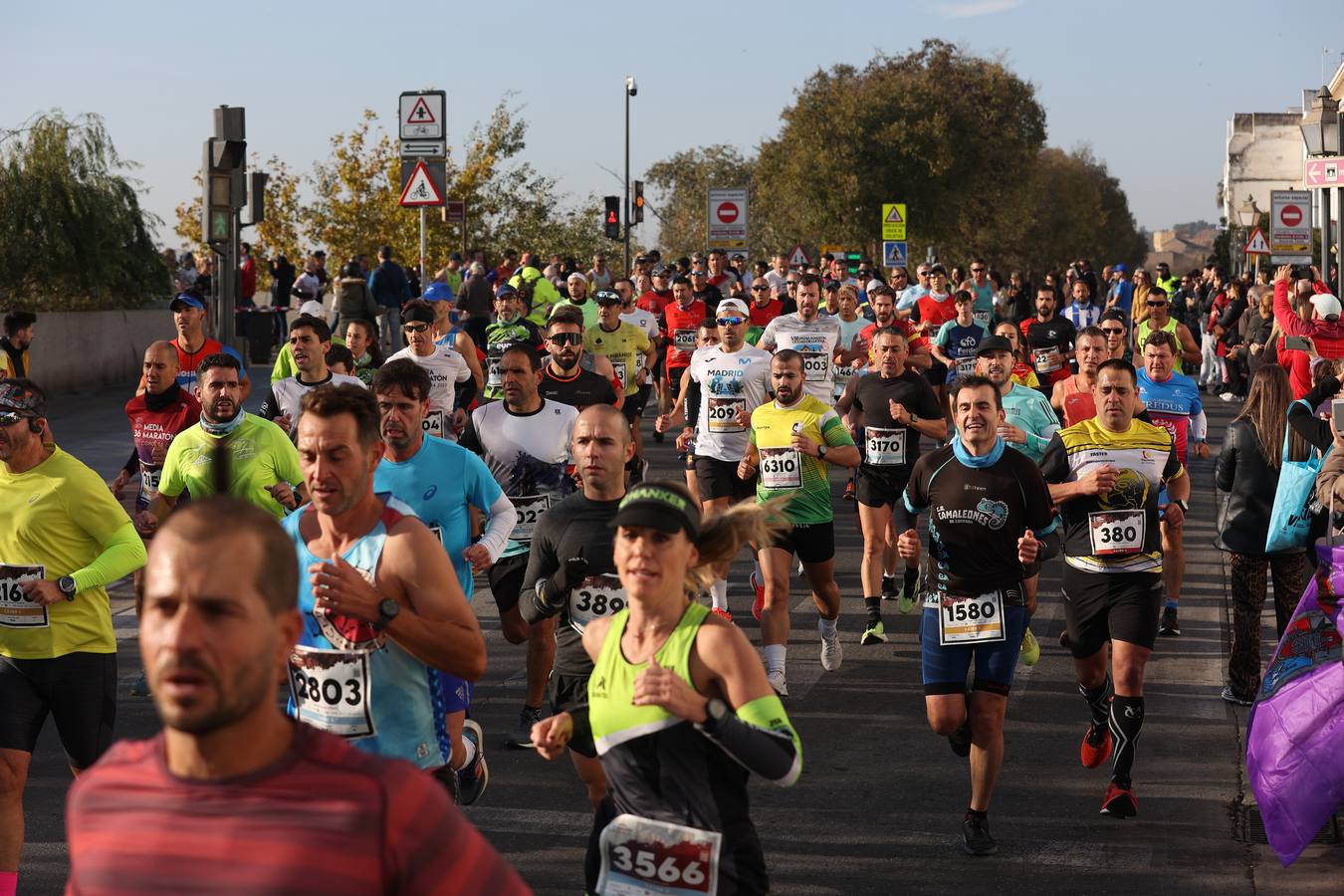 Fotos: la espectacular Media Maratón de Córdoba 2023