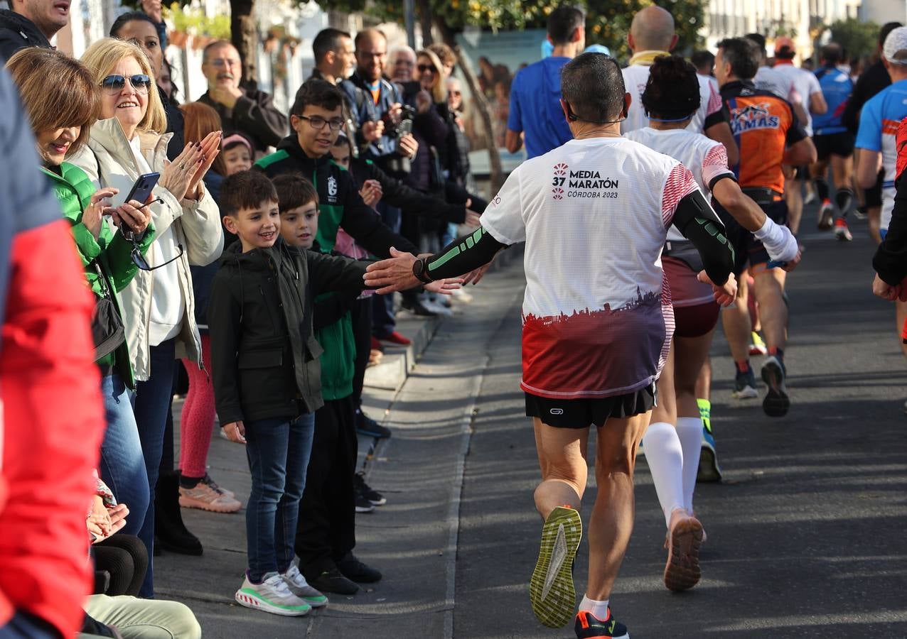 Fotos: la espectacular Media Maratón de Córdoba 2023
