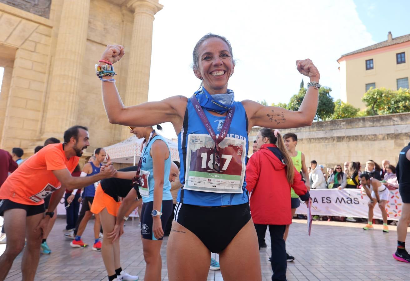 Fotos: la espectacular Media Maratón de Córdoba 2023