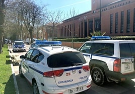 En libertad por segunda vez el acusado de robar la pistola a un ertzaina