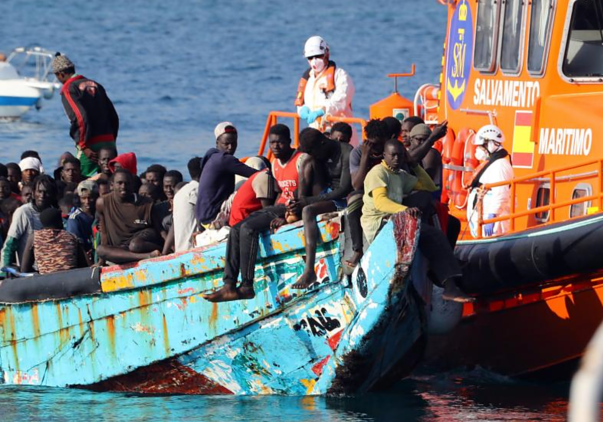 Rescate de un cayuco en aguas de Gran Canaria