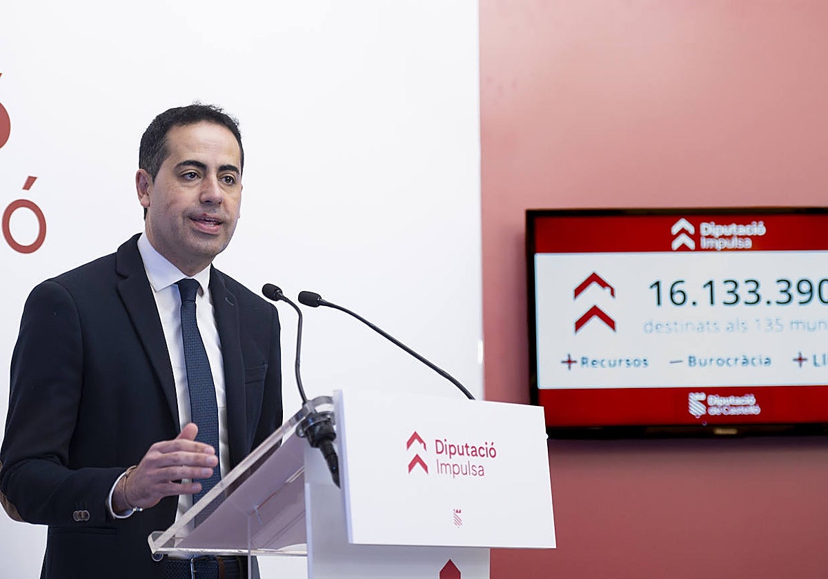 Imagen de Héctor Folgado durante la presentación de Diputació Impulsa