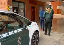 Logran detener a un ladrón tras robar dentro de 27 coches aparcados en los últimos dos meses en Valencia
