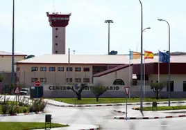 «Día de furia» en la prisión de Villena: una funcionaria lesionada, cinco peleas y seis internos en aislamiento
