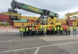 El hidrógeno ya mueve contenedores en el Puerto de Valencia