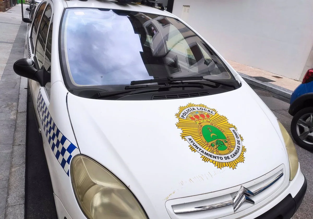 Este coche de policía usará un móvil como ordenador a bordo