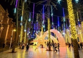 Encendido de luces de Navidad de Almería 2023: horario, espectáculos y las mejores calles para verlo