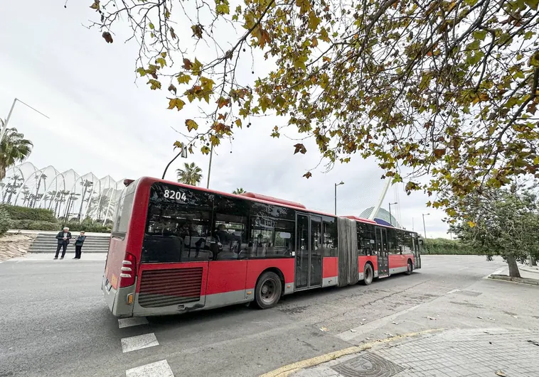 Imagen de archivo de un autobús de la EMT de Valencia