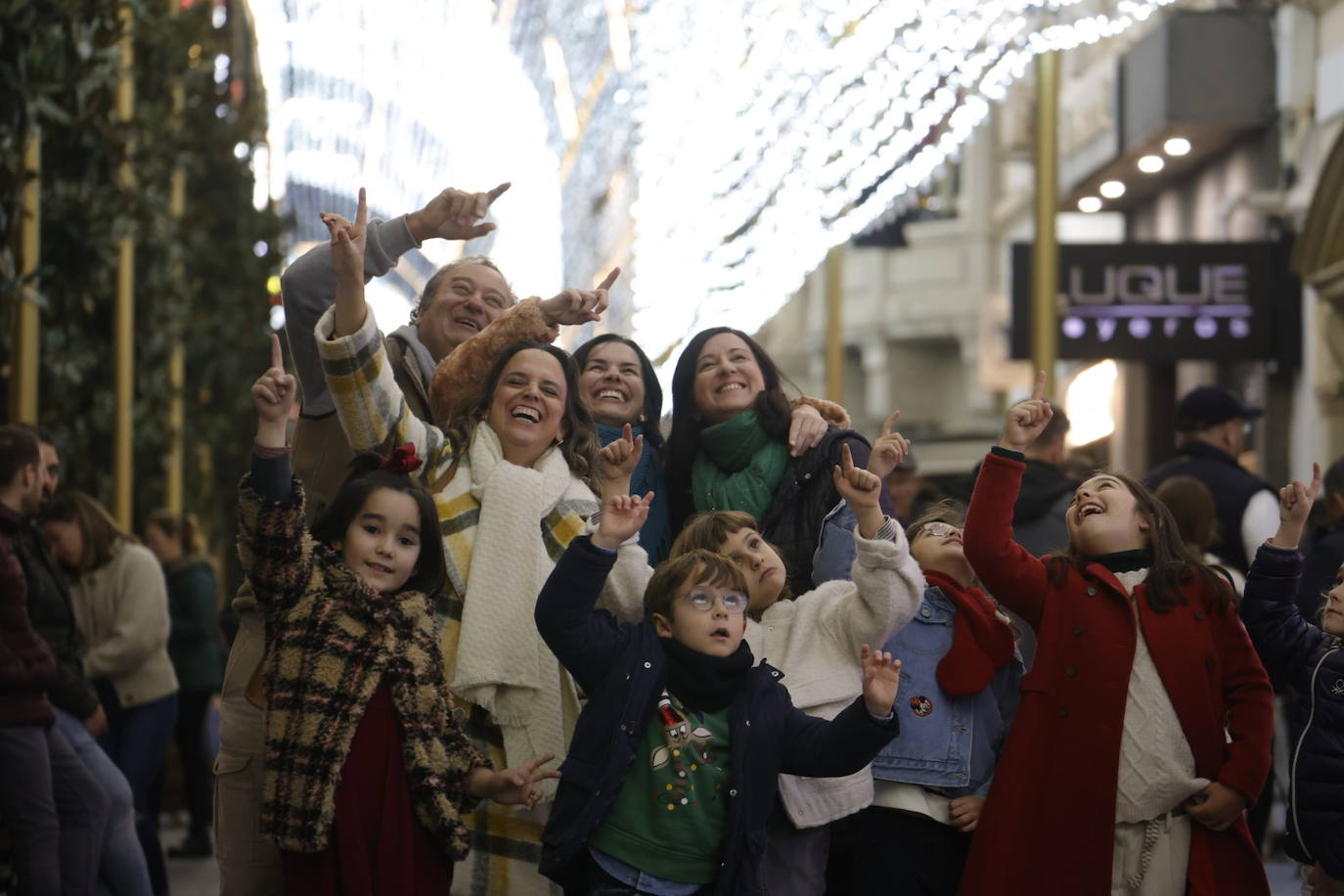 Fotos: el multitudinario encendido del alumbrado de Navidad en Córdoba