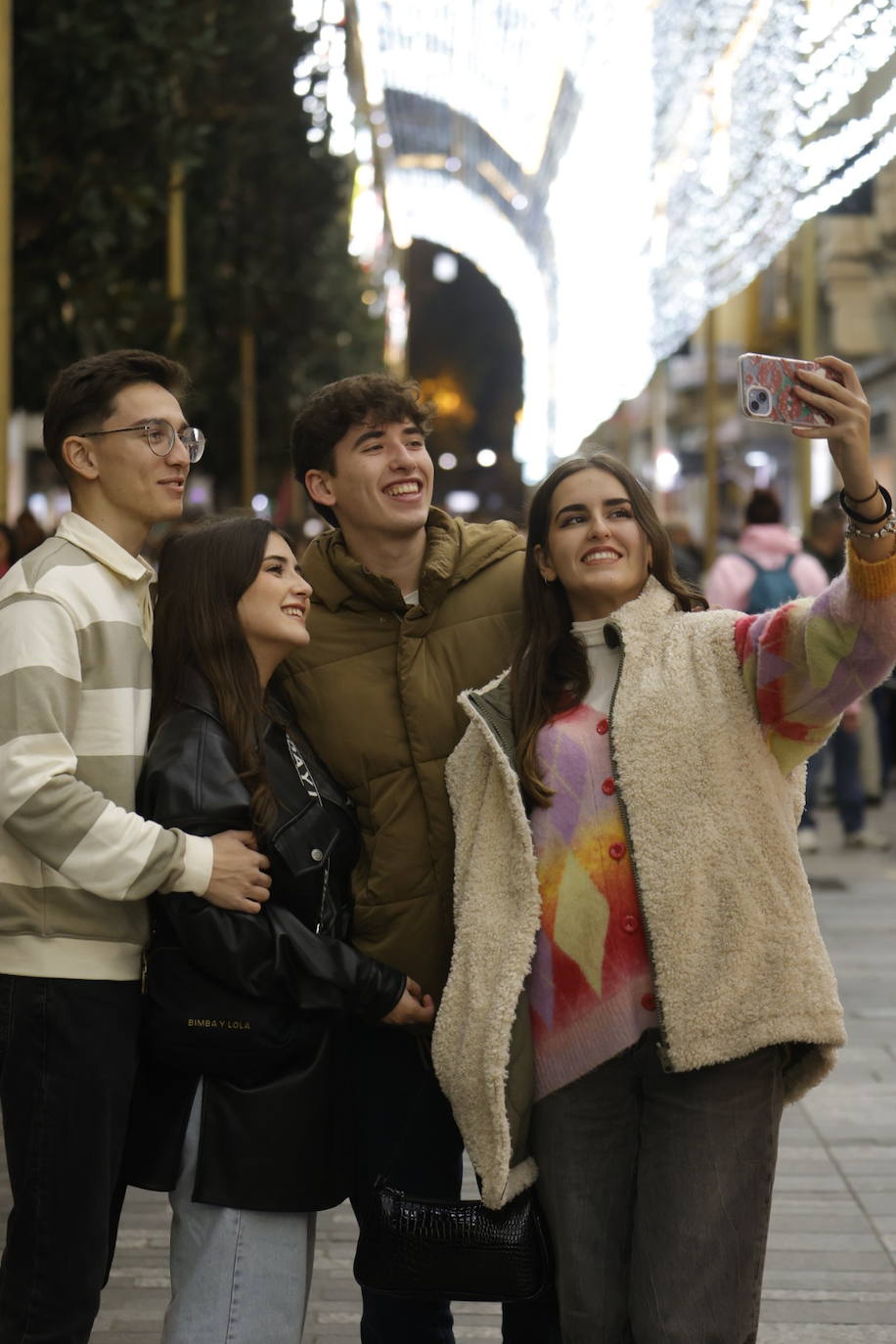 Fotos: el multitudinario encendido del alumbrado de Navidad en Córdoba
