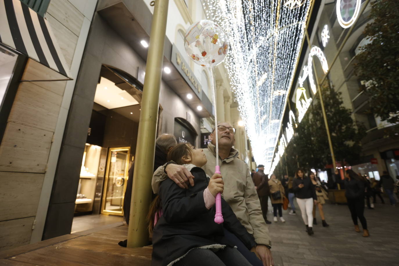 Fotos: el multitudinario encendido del alumbrado de Navidad en Córdoba