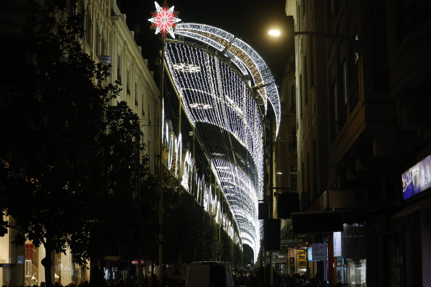 Fotos: el multitudinario encendido del alumbrado de Navidad en Córdoba