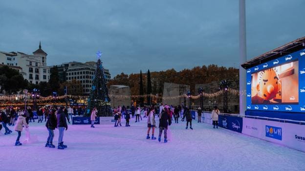 Pista de patinaje sobre hielo de Colón