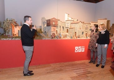 El montaje belenístico del Centro Cultural de Palencia homenajea al primer belén de la historia en su 8 centenario