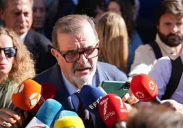 José Rodríguez de la Borbolla afirma que la negociación del PSOE y Junts pone «en riesgo» la España de las autonomías
