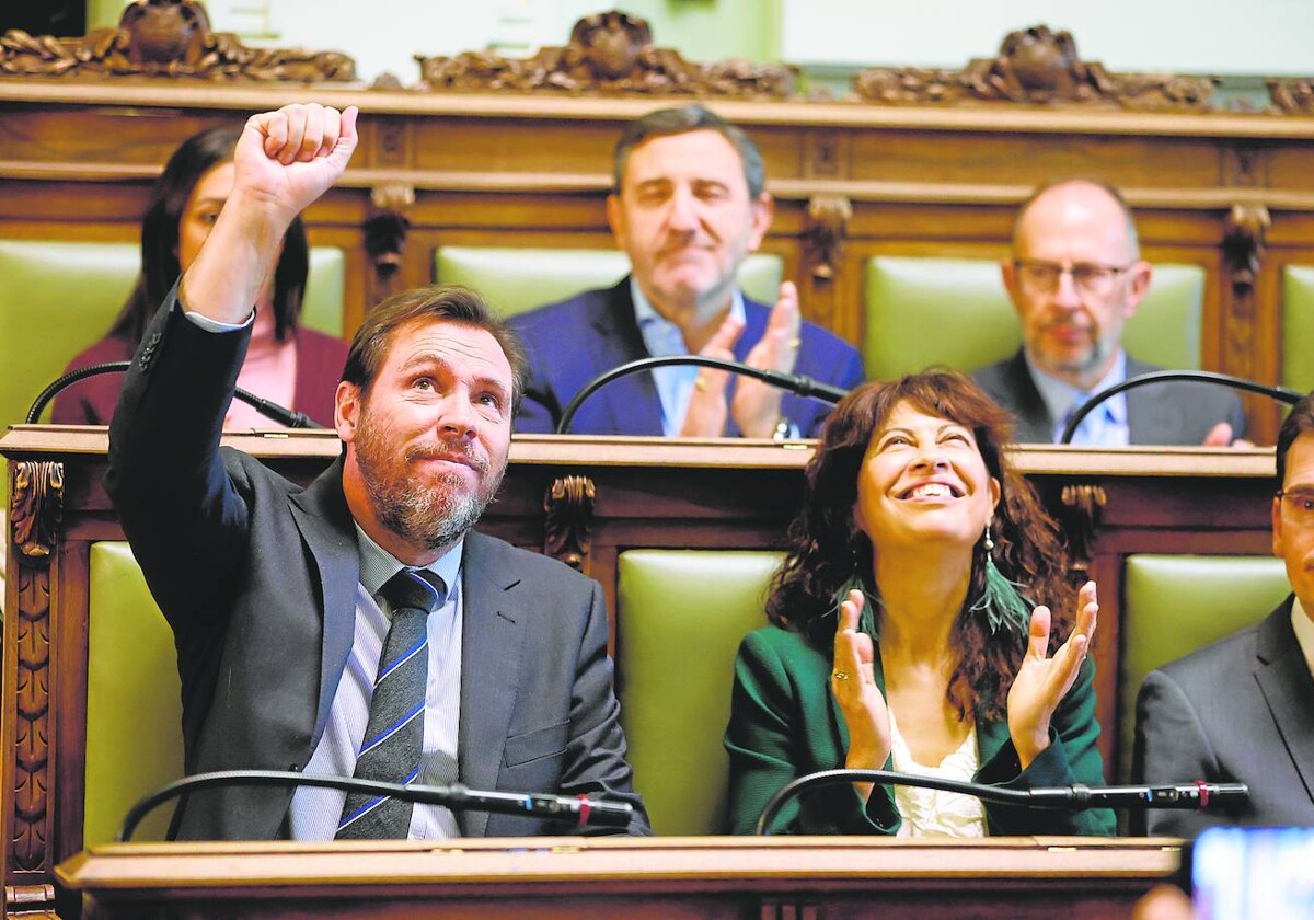 Los ministros Óscar Puente y Ana Redondo, en su despedida como concejales del Ayuntamiento de Valladolid