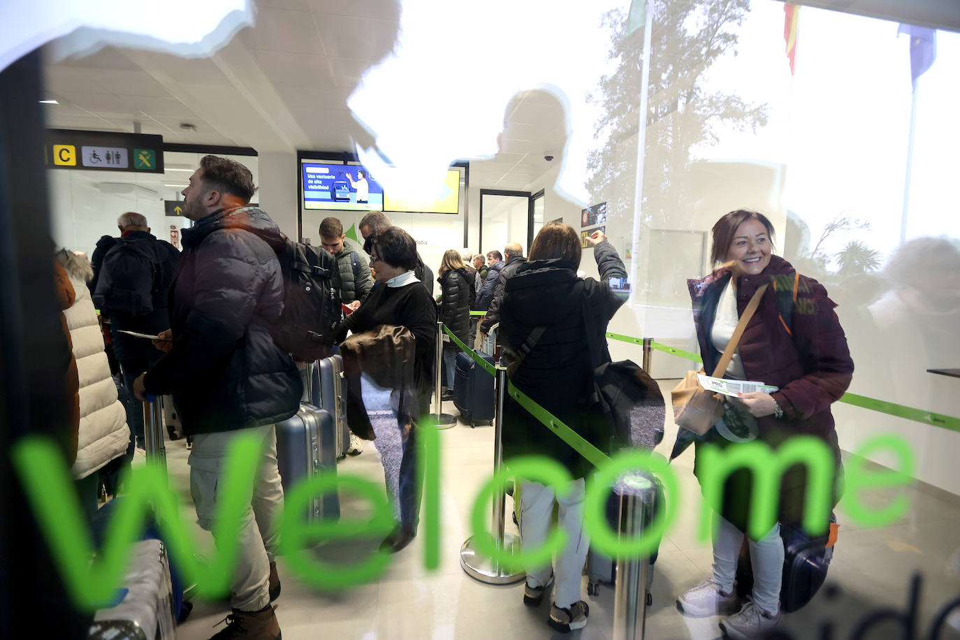 Fotos: el esperado primer vuelo comercial desde el aeropuerto de Córdoba