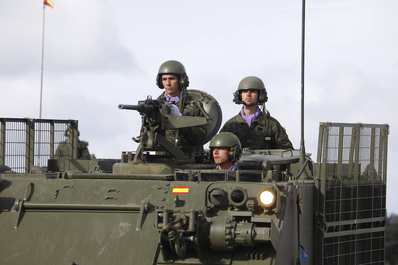Fotos: La imponente parada militar de la Brigada &#039;Guzmán el Bueno X&#039; en Córdoba