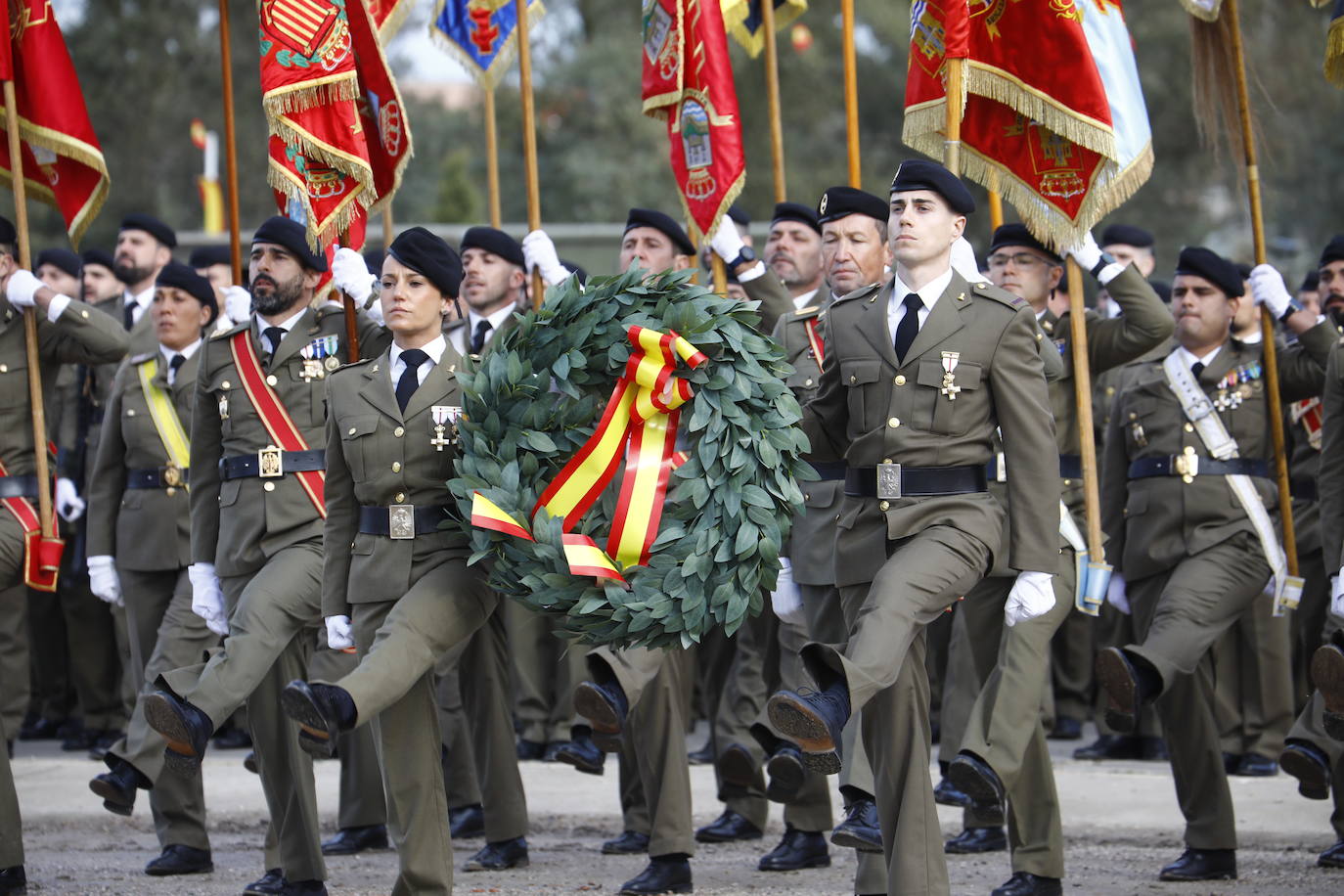 Fotos: La imponente parada militar de la Brigada &#039;Guzmán el Bueno X&#039; en Córdoba