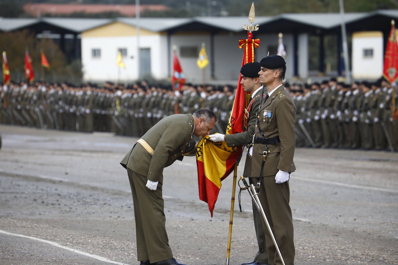 Fotos: La imponente parada militar de la Brigada &#039;Guzmán el Bueno X&#039; en Córdoba
