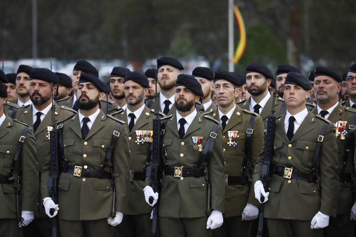 Fotos: La imponente parada militar de la Brigada &#039;Guzmán el Bueno X&#039; en Córdoba