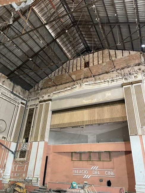 Imagen del Palacio del Cine, tomada en el verano