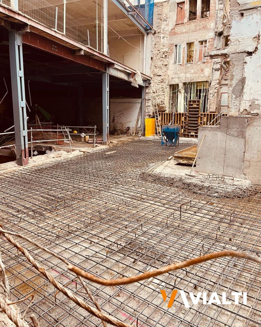 Trabajos en el interior del viejo Simado y el Palacio del Cine de noviembre