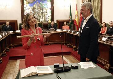 Moción de censura en Pamplona: los socialistas expulsan a UPN y dan la alcaldía a Bildu