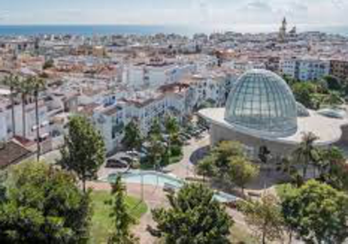 Imagen panorámica del casco urbano de Estepona