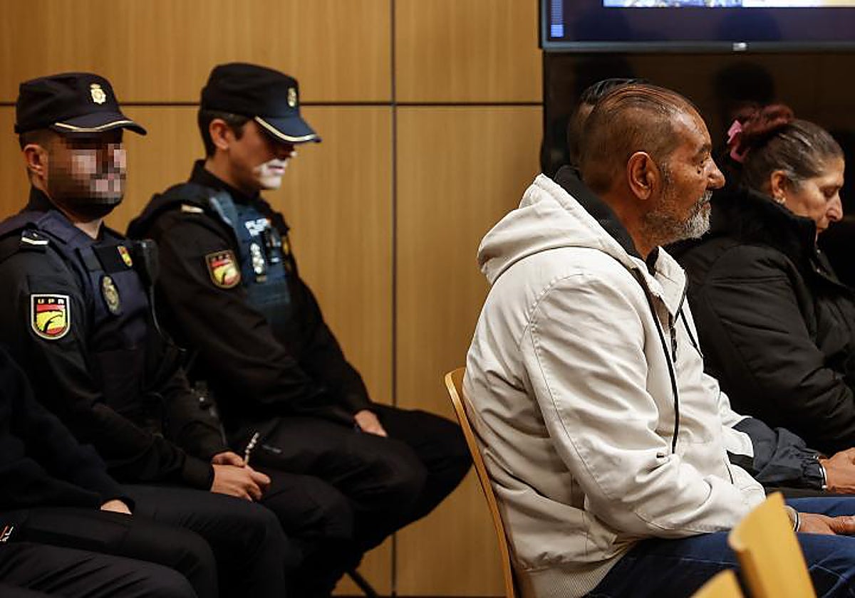 Los tres acusados del clan 'Bocanegra' durante el juicio en la Ciudad de Justicia de Valencia