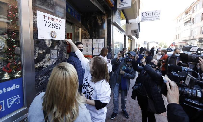 Estanco de Jesús rescatado que vendió el Gordo en 2020