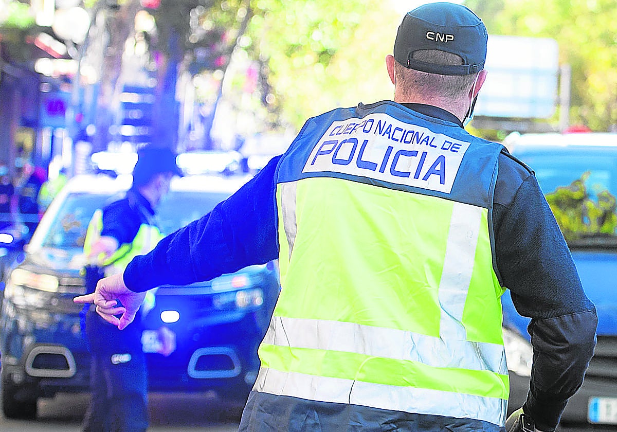 Imagen de archivo de un agente de Policía Nacional