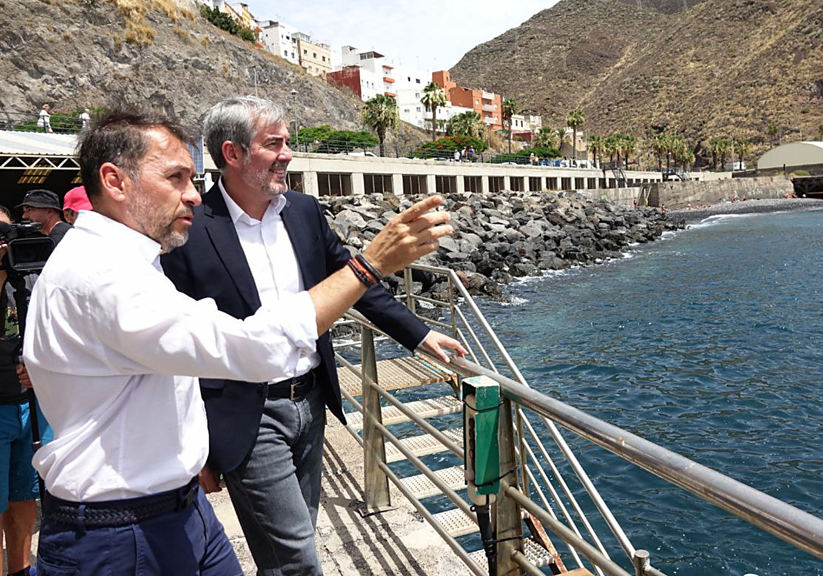 José Manuel Bermúdez y Fernando Clavijo en una visita  a Santa Cruz de Tenerife este verano