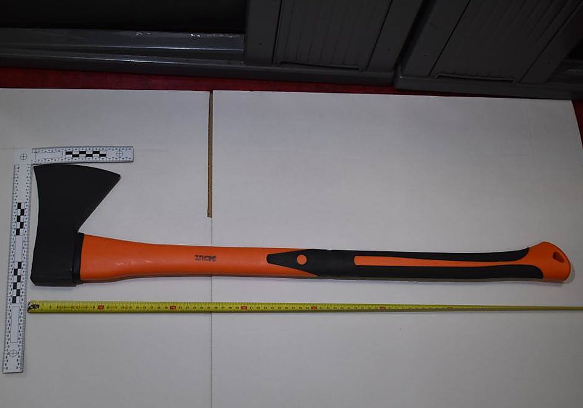 El hacha que portaban los extorsionadores