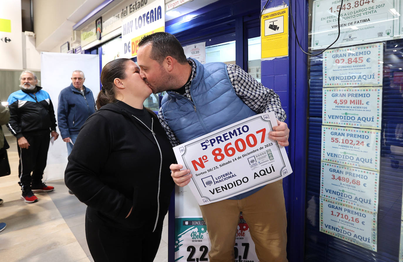 Fotos: la celebración de la Lotería de Navidad en Córdoba