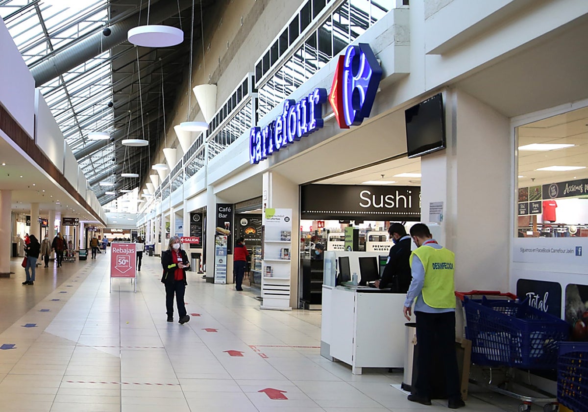 Supermercado Carrefour del Centro Comercial La Loma