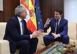 Mañueco y Sen comprometen «diálogo» y abordar las principales reivindicaciones de Castilla y León
