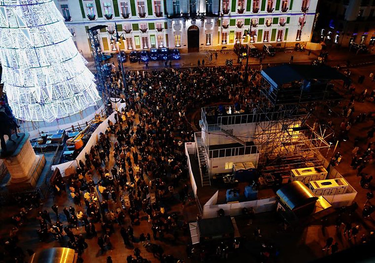 La Puerta del Sol, repleta de ciudadanos en la Nochevieja del año pasado