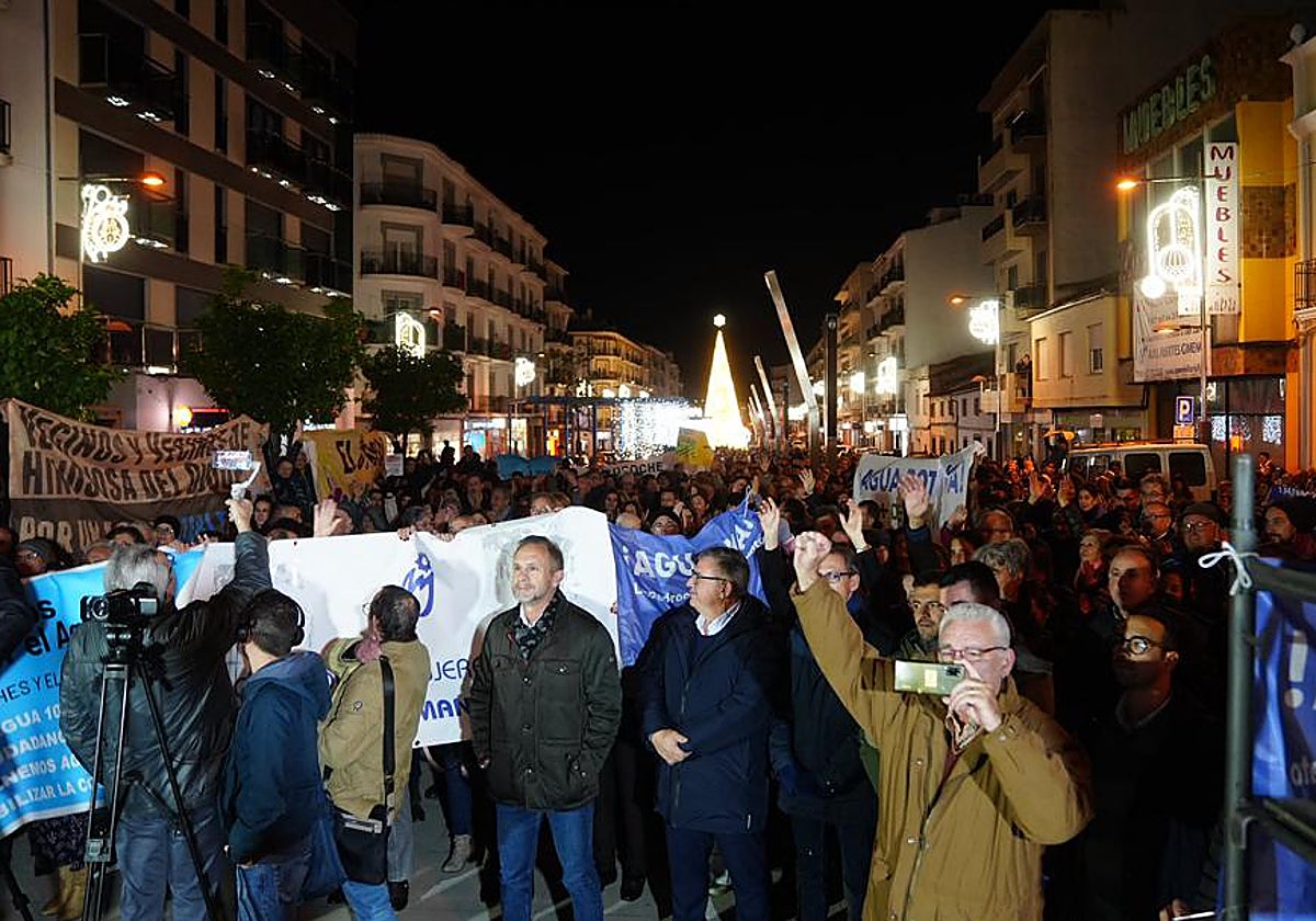 Vecinos del Guadiato y Los Pedroches protestan por el agua en Pozoblanco