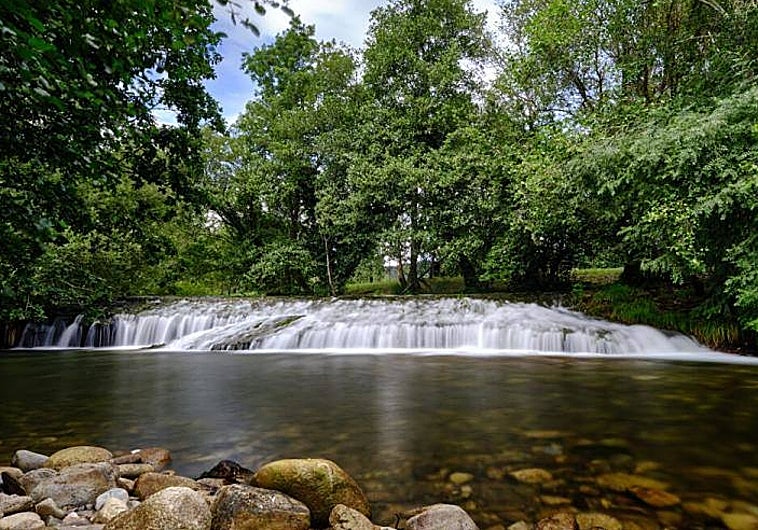 Cauce del río Tins, en el municipio de Outes (La Coruña)