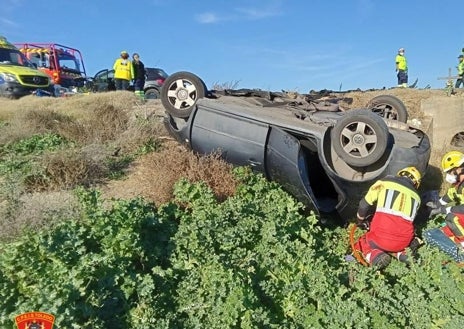 Imagen secundaria 1 - Los dos vehículos colisionaron en la carretera que comunica Villaluenga y Cobeja