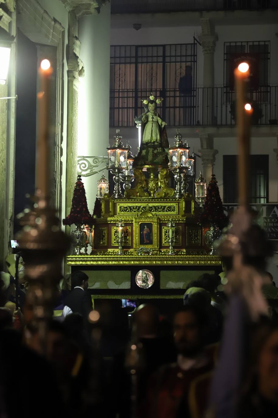 Fotos: la elegante procesión del Niño Jesús de la Compañía en Córdoba