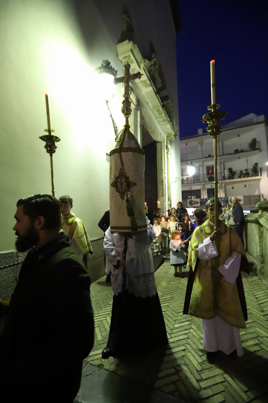 Fotos: la elegante procesión del Niño Jesús de la Compañía en Córdoba