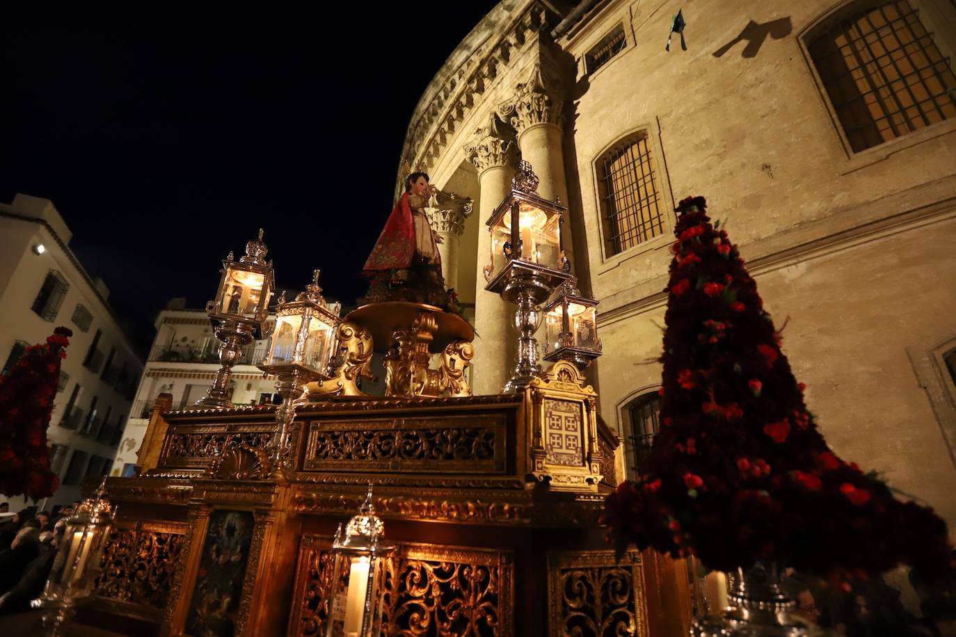 Fotos: la elegante procesión del Niño Jesús de la Compañía en Córdoba