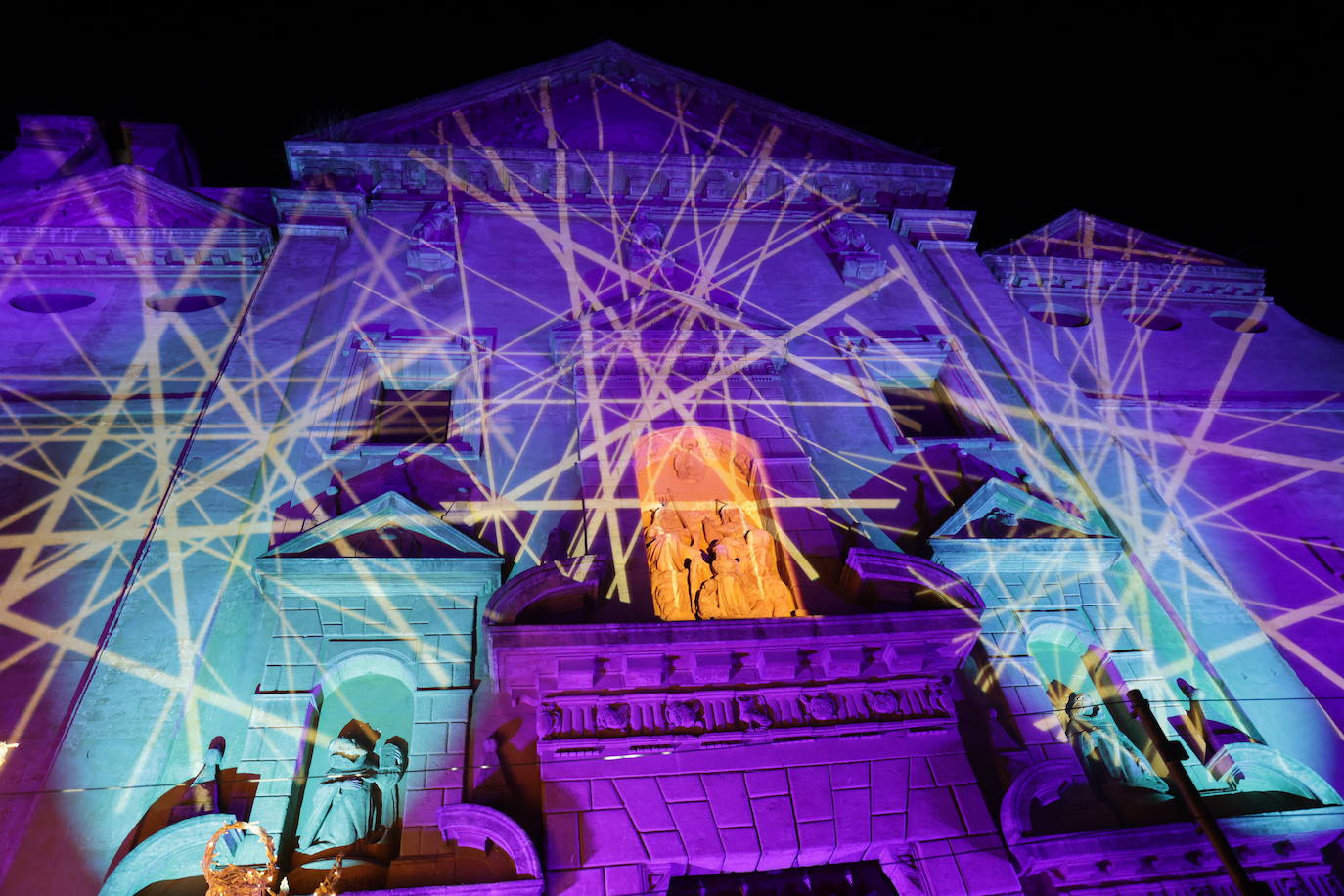 Fotos: El novedoso y espectacular final de la Cabalgata de los Reyes Magos de Córdoba