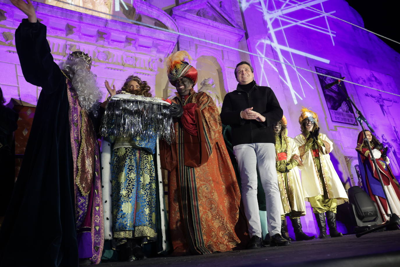 Fotos: El novedoso y espectacular final de la Cabalgata de los Reyes Magos de Córdoba