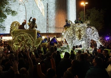Fotos: El vibrante paso de la Cabalgata de los Reyes Magos por el Centro de Córdoba